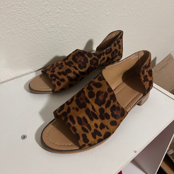 Leopard print heels - Picture 4 of 5